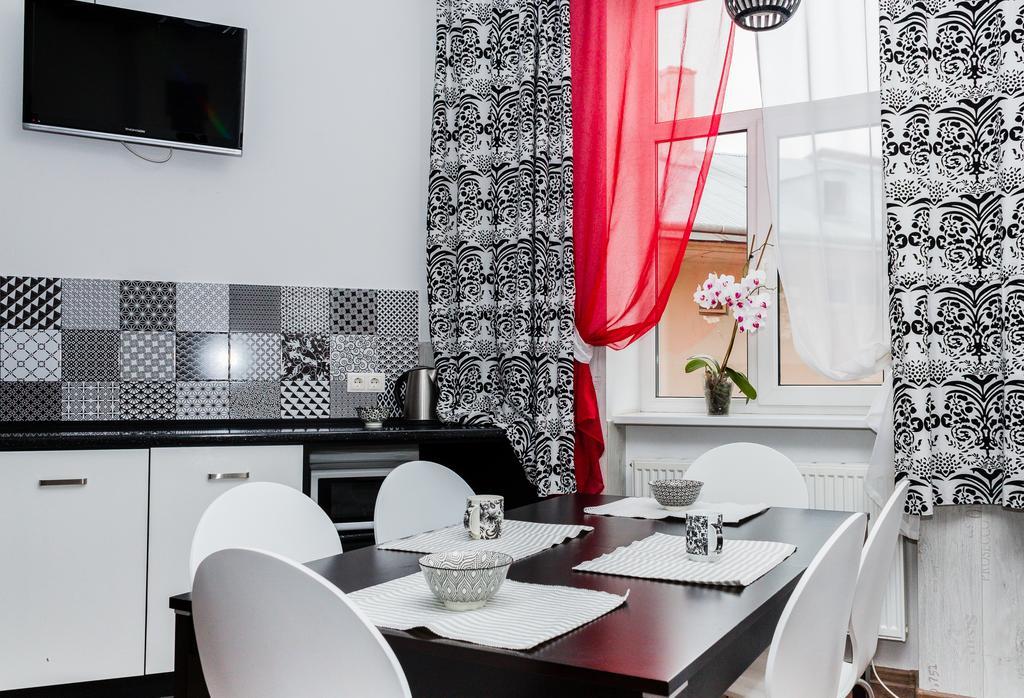 Apartments Zefir Lviv Eksteriør billede